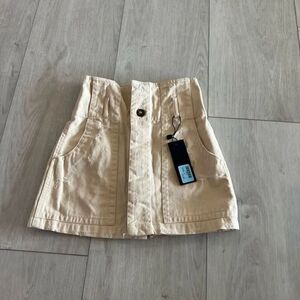 Carmar women skirt size 2